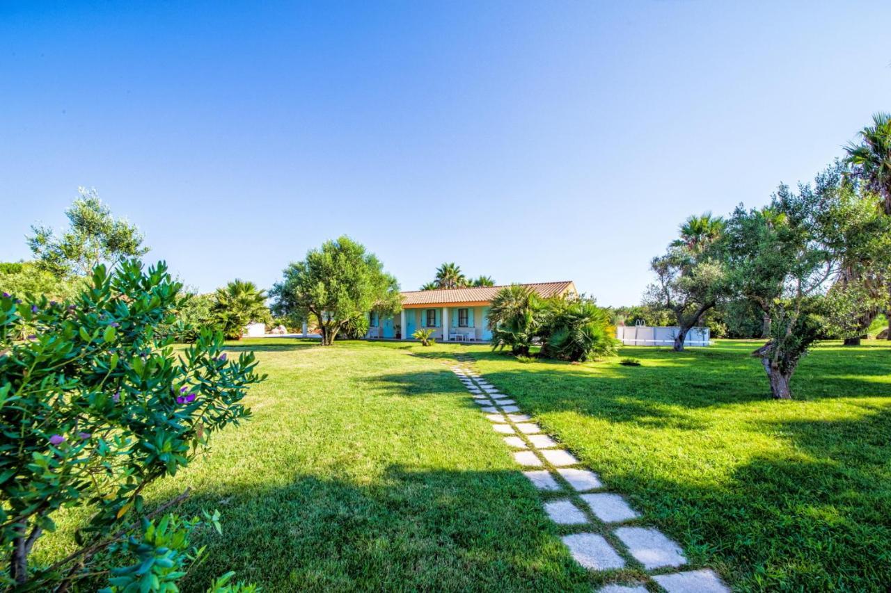 Agriturismo Is Cortillaris Càbras Kültér fotó