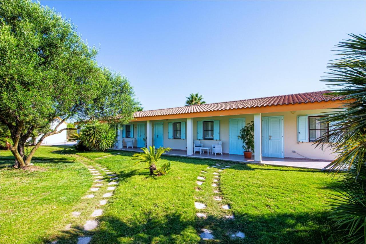 Agriturismo Is Cortillaris Càbras Kültér fotó