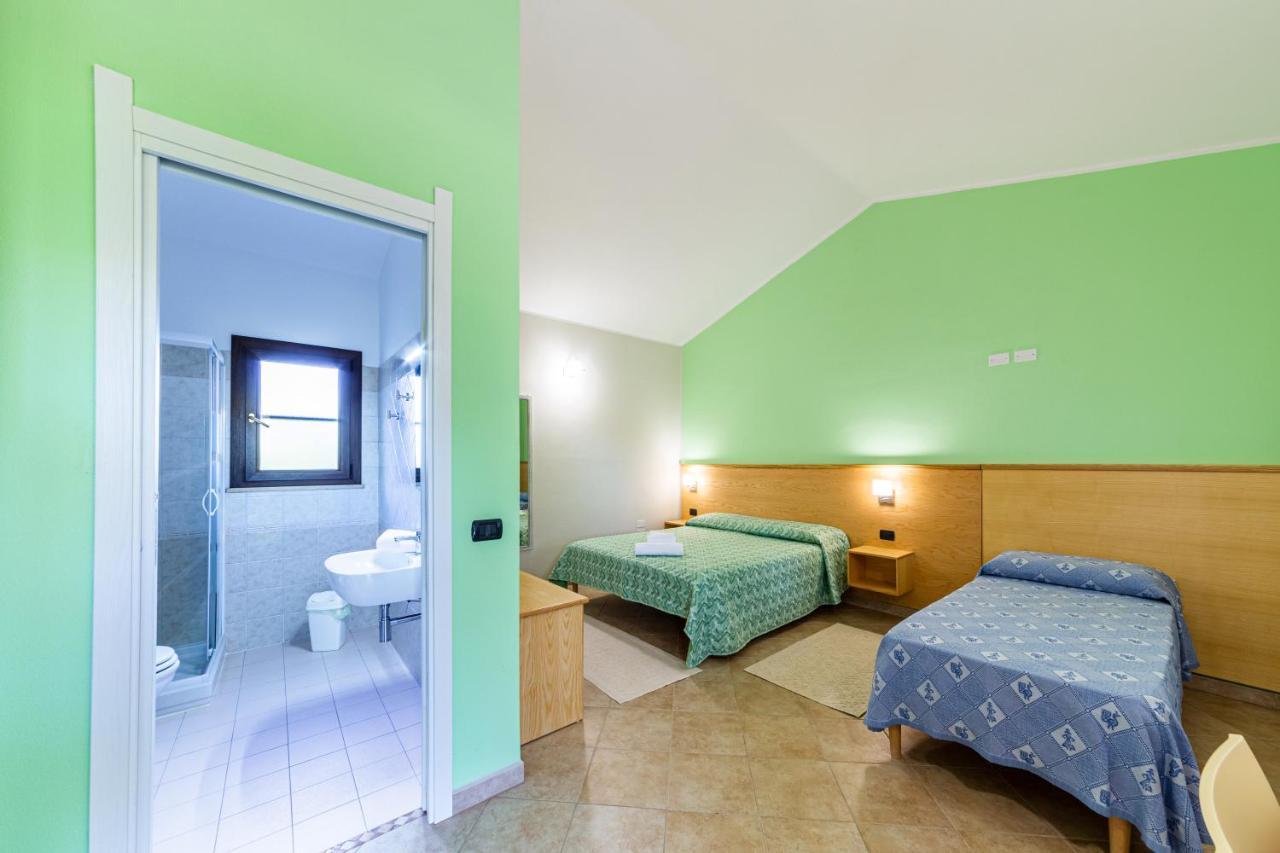 Agriturismo Is Cortillaris Càbras Kültér fotó